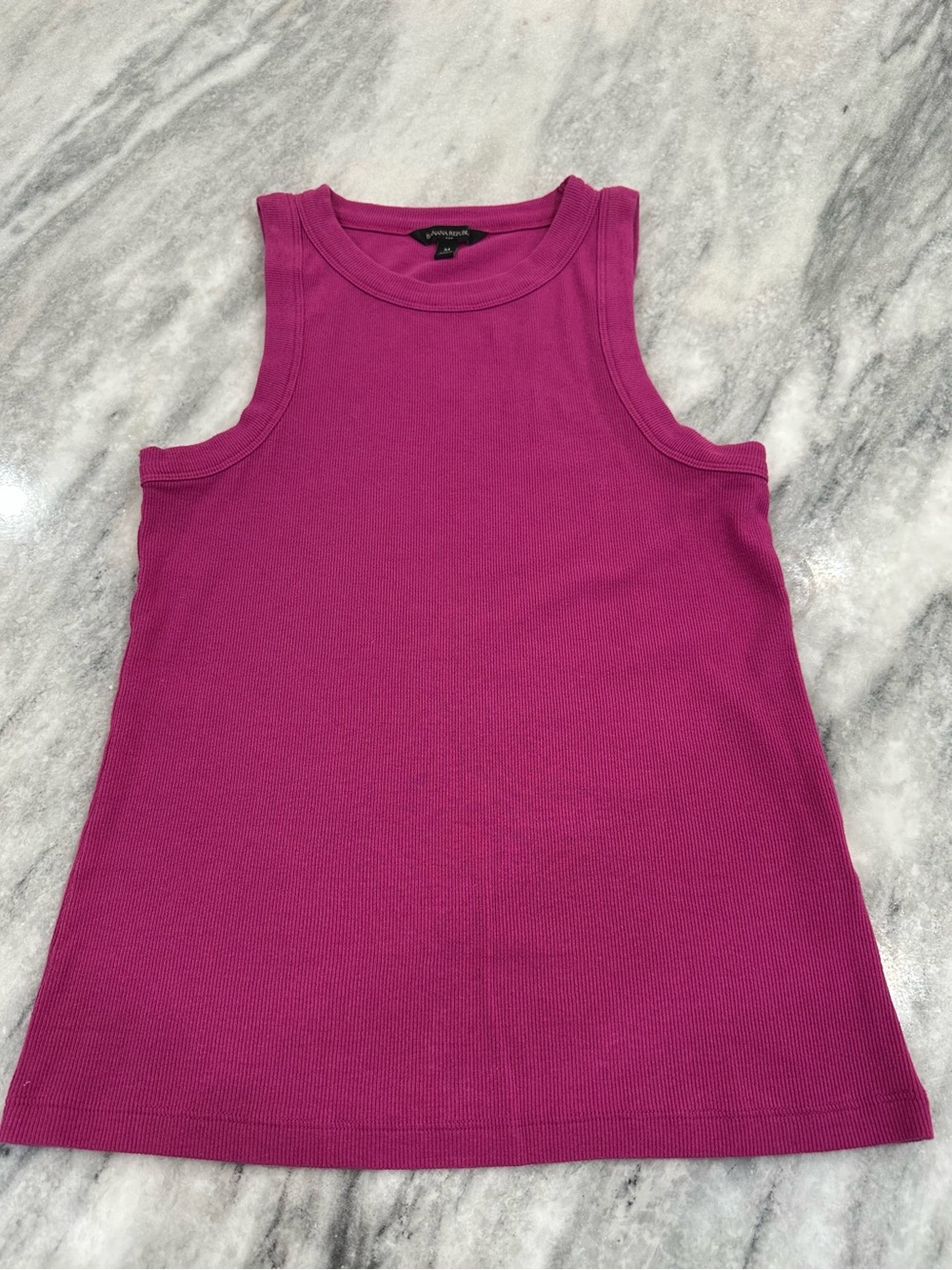 NWOT Banana Republic fuchsia pink ribbed tank top